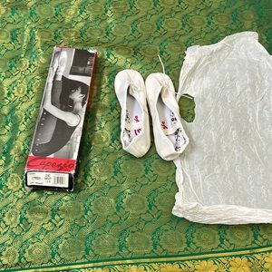 Capizio Children’s Ballet Leather Shoes